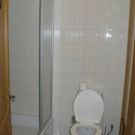 Πανσιόν Simon-dach-haus 3*