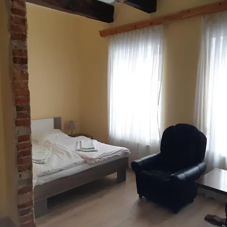 Simon-dach-haus Guest house