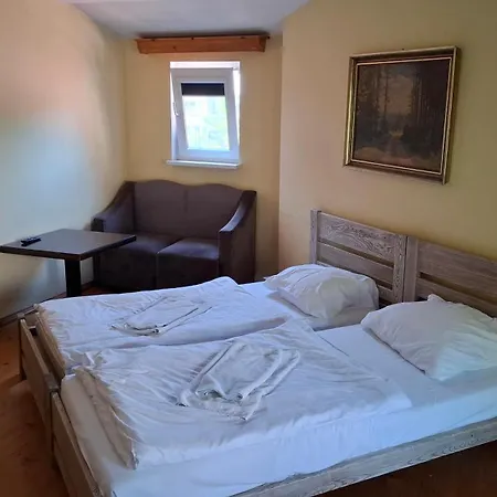 Guest house Simon-dach-haus 3*